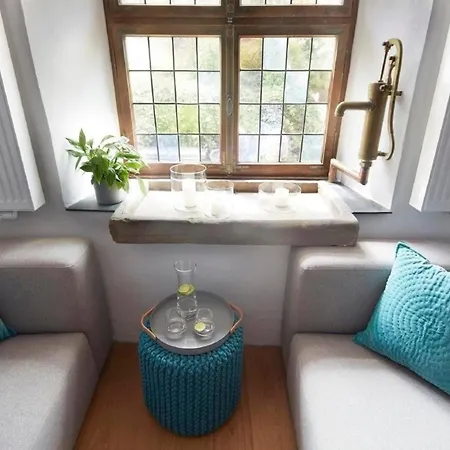Ferienhausmit Sauna, Kamin Und Grossem Garten ブライ